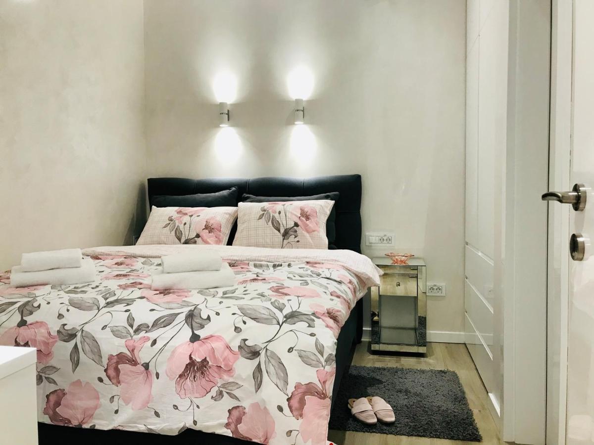 Апартаменты LIRRA LUXE Modern&Cozy in the Downtown, БЕЛЫЙ КАРТОН Белград Экстерьер фото