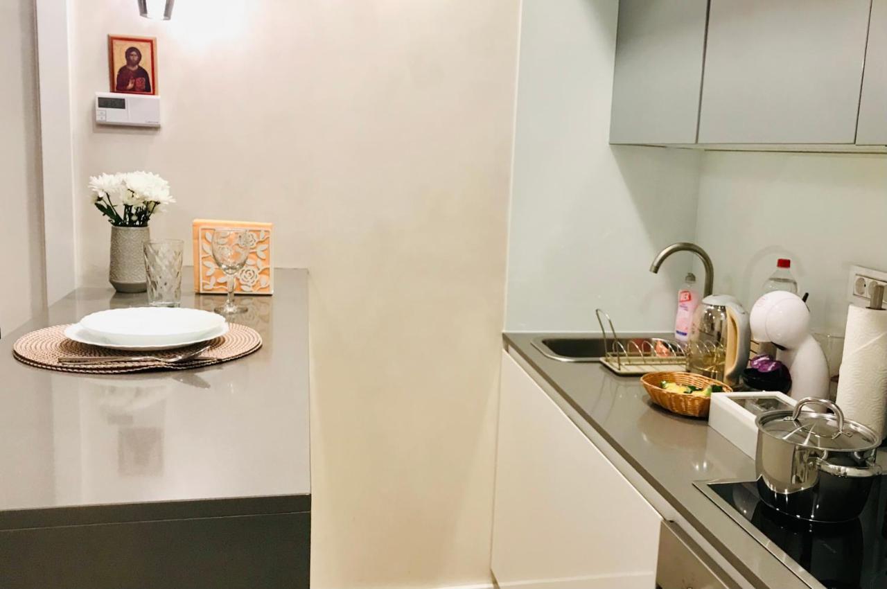 Апартаменты LIRRA LUXE Modern&Cozy in the Downtown, БЕЛЫЙ КАРТОН Белград Экстерьер фото